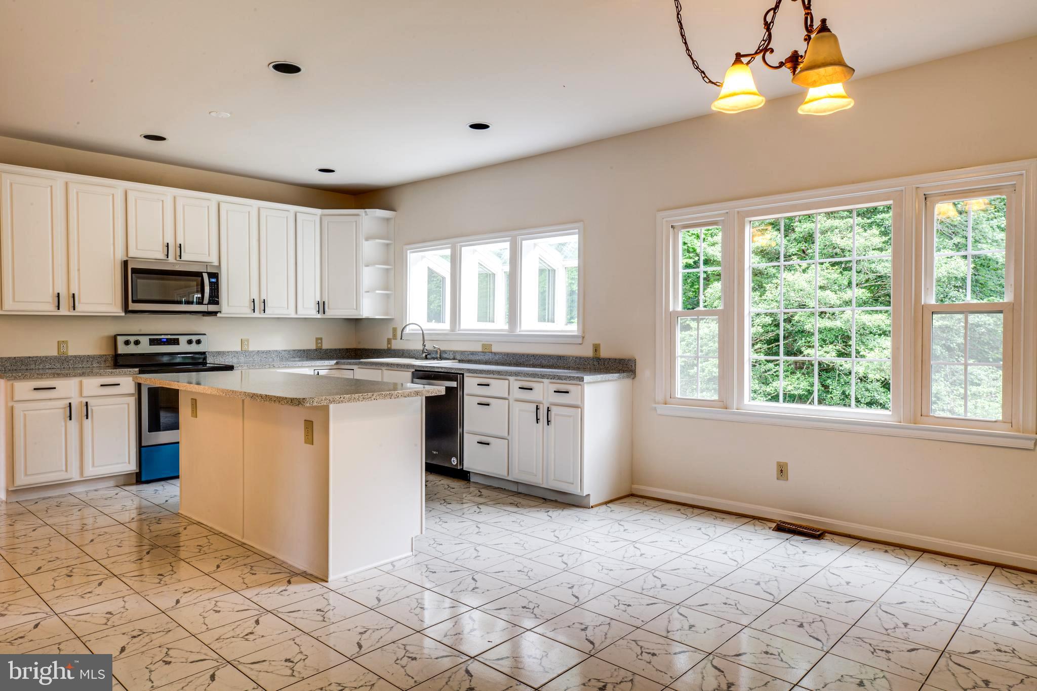 PEPPERMILL ESTATES - Residential