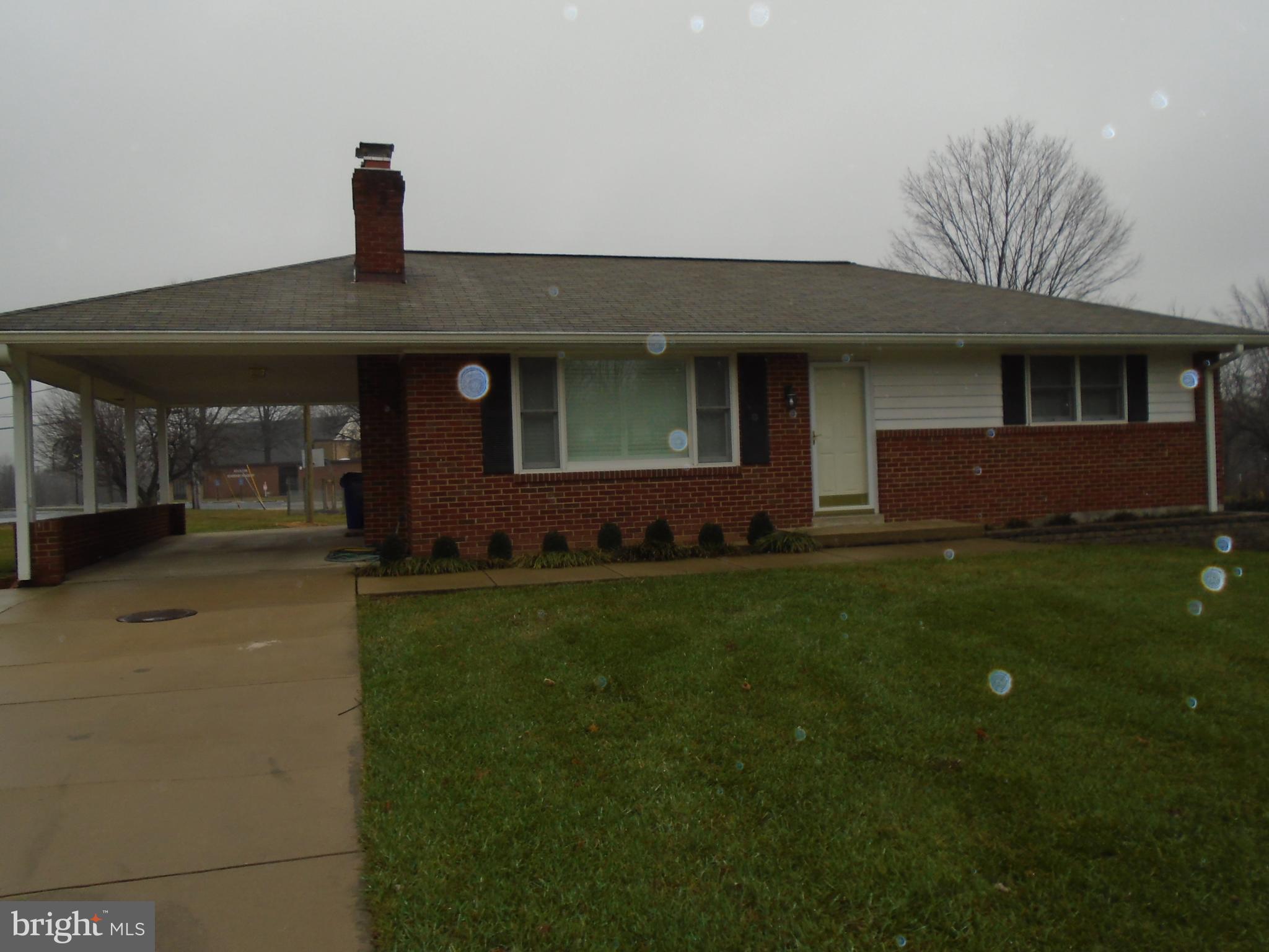 CLEMENS CROSSING - Residential Lease