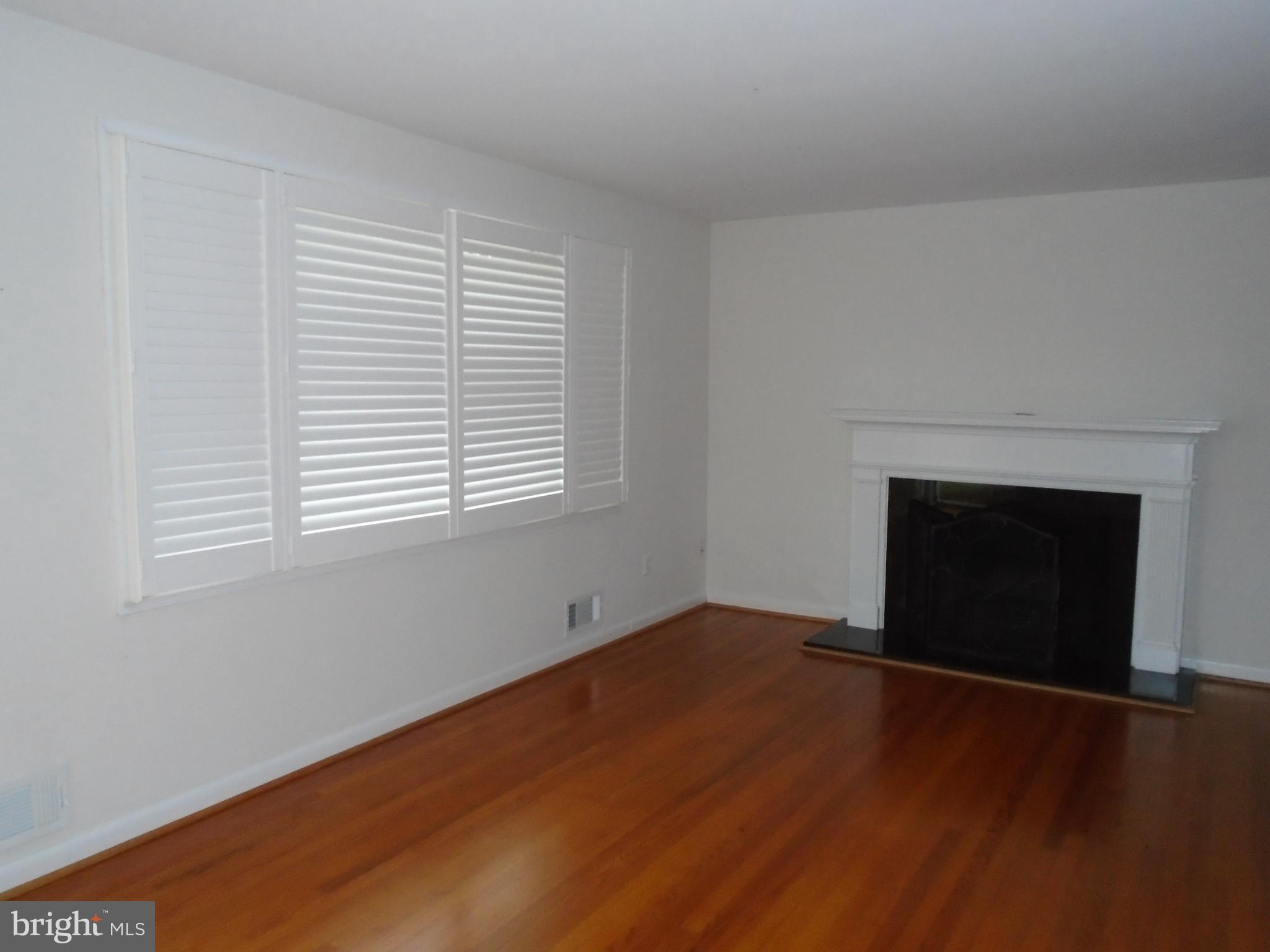 CLEMENS CROSSING - Residential Lease