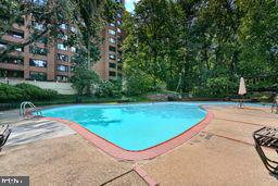 111D CROSS KEYS ROAD 111D