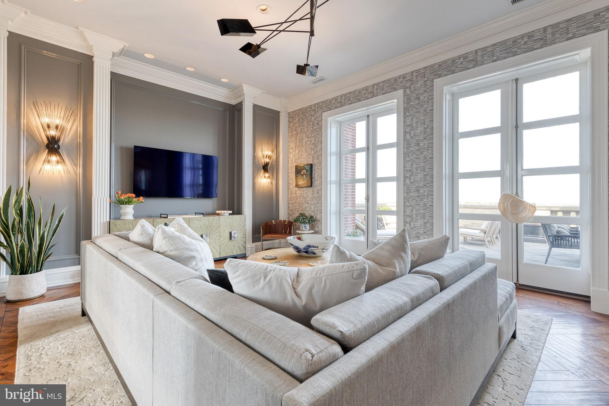 TUSCANY-CANTERBURY - Residential