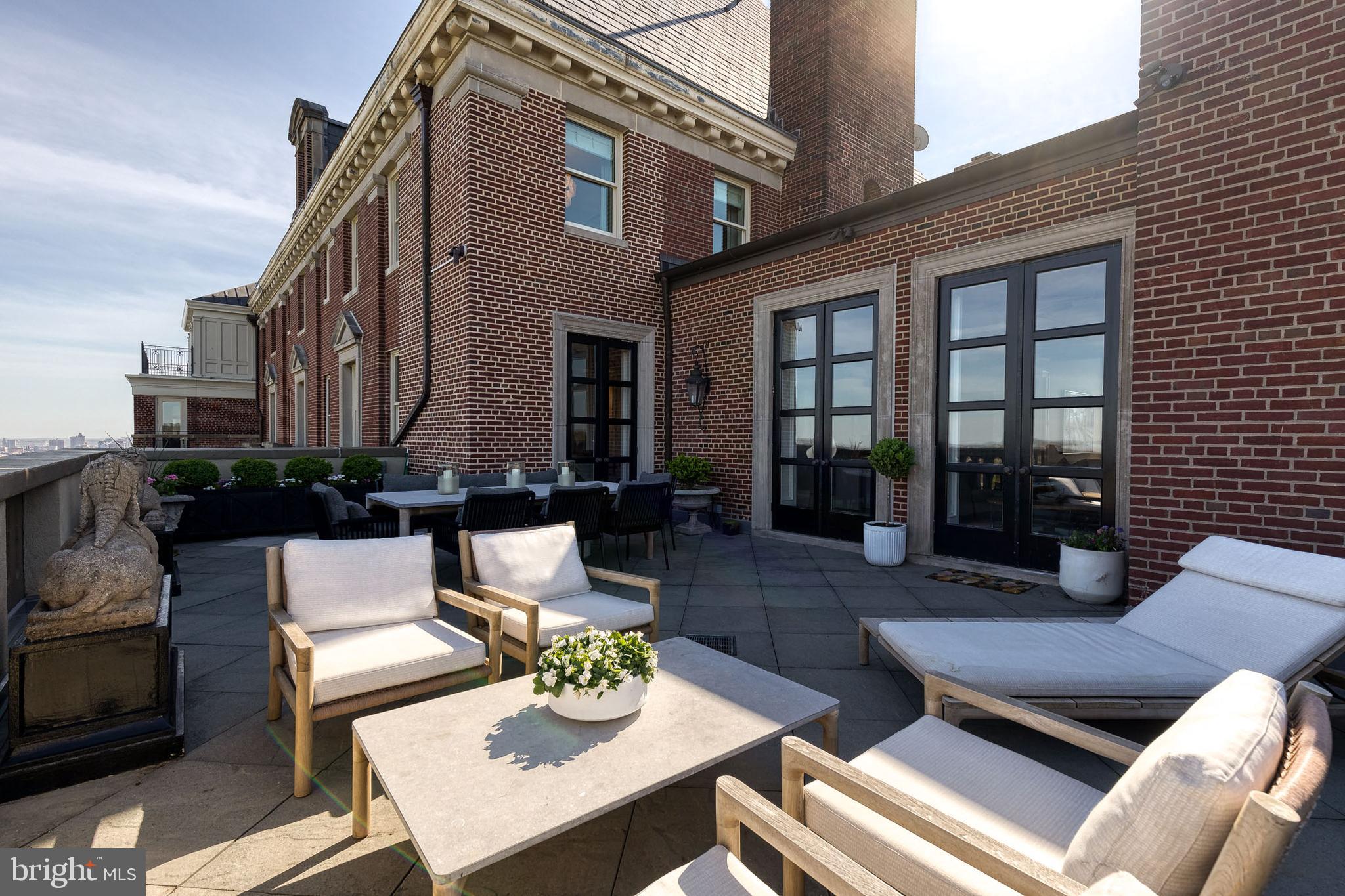 TUSCANY-CANTERBURY - Residential