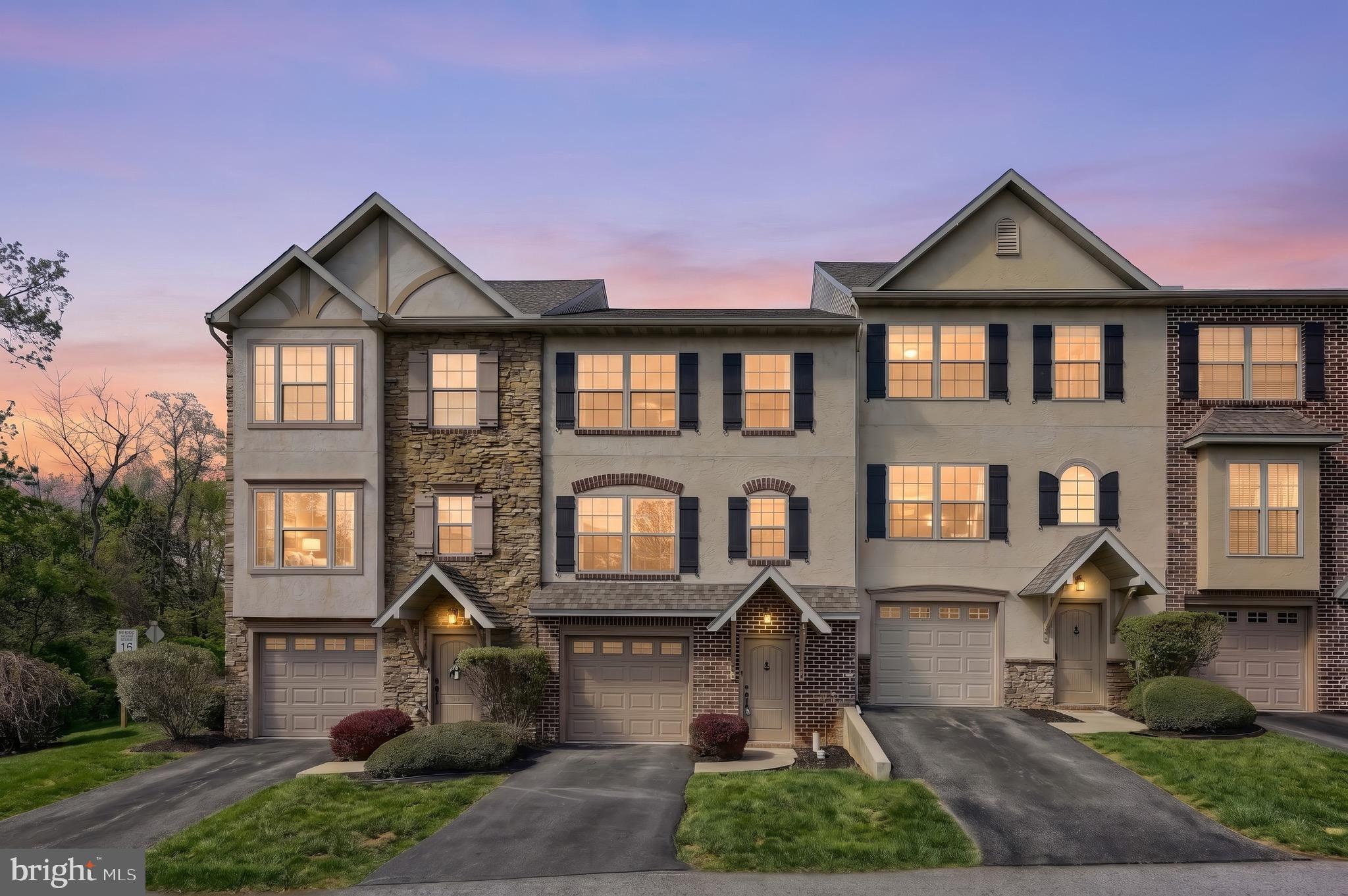 CARRINGTON CROSSING - Residential