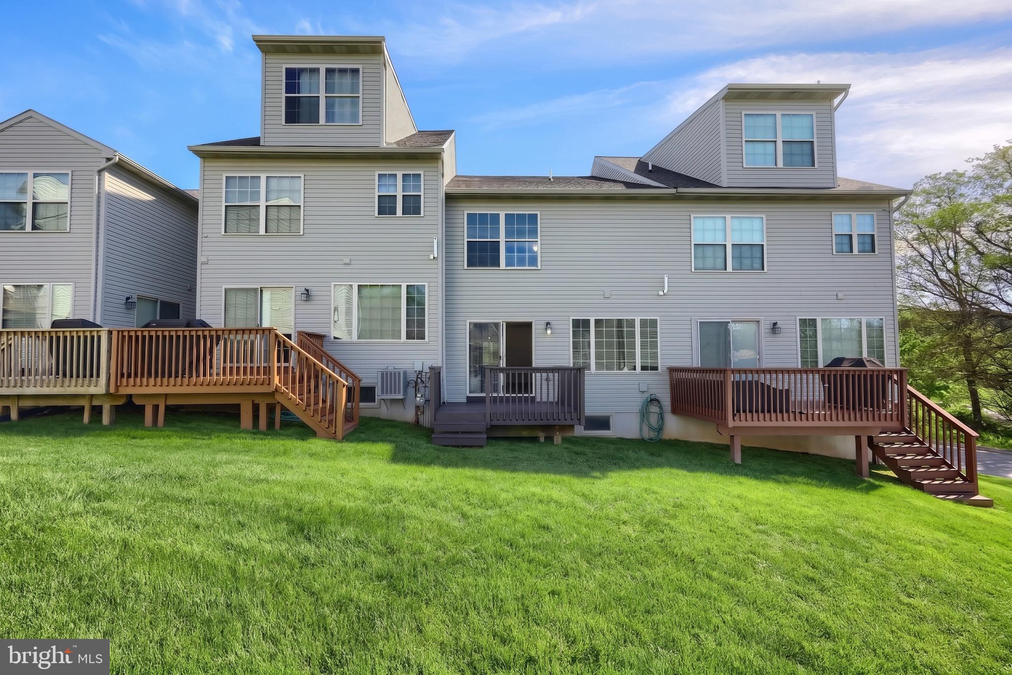 CARRINGTON CROSSING - Residential