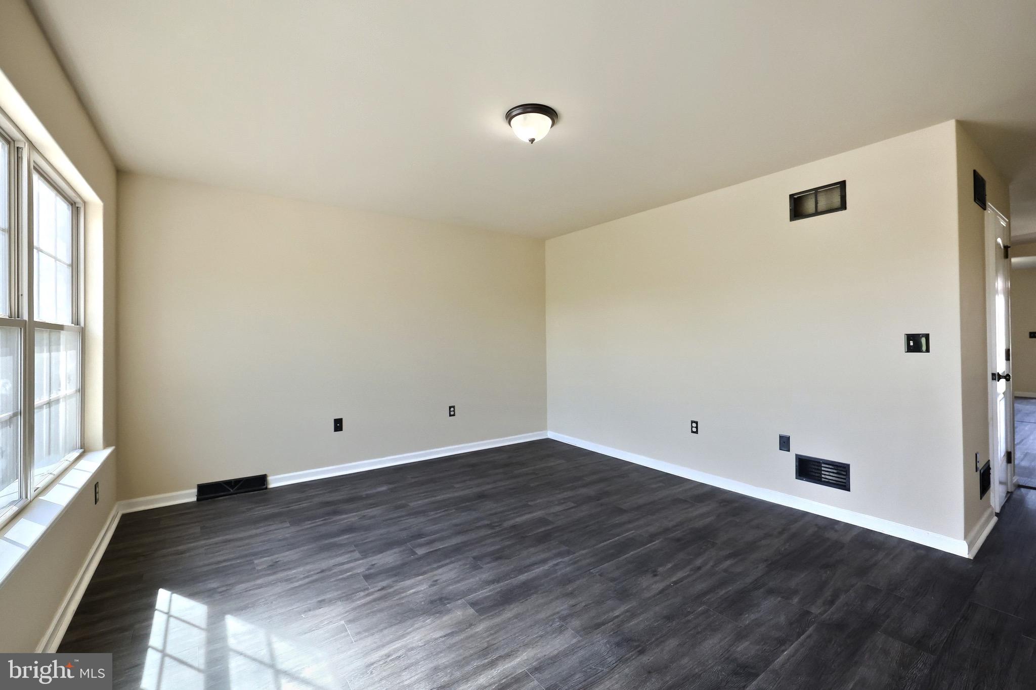 CARRINGTON CROSSING - Residential