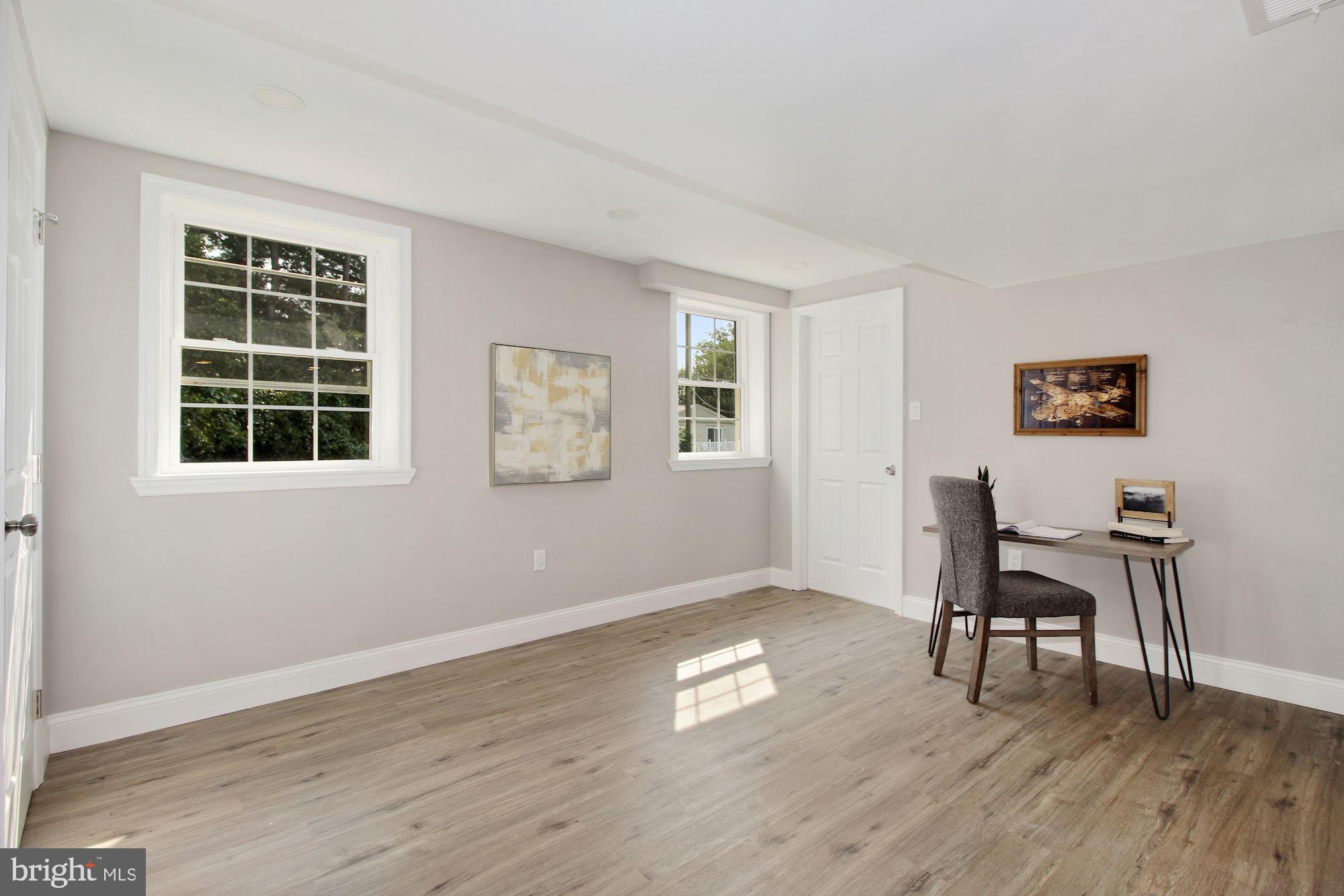 STONELEIGH - Residential