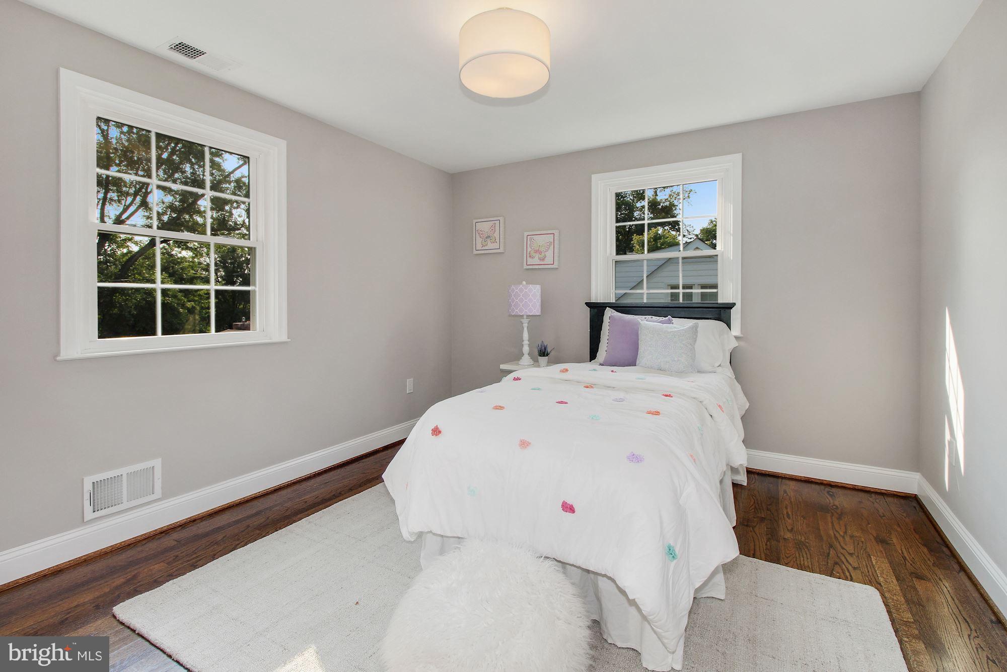 STONELEIGH - Residential