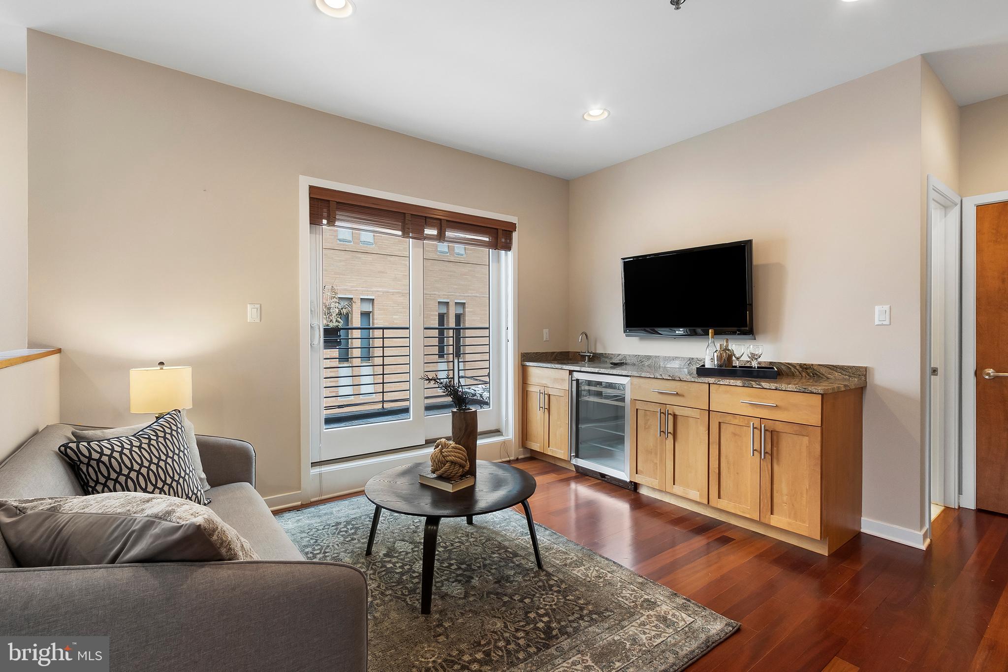 WASHINGTON SQ WEST - Residential