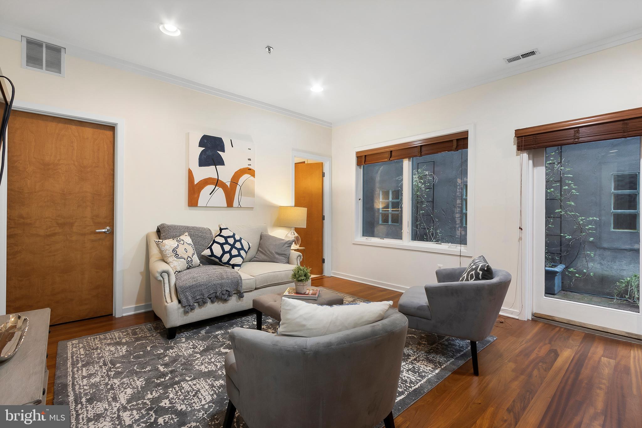 WASHINGTON SQ WEST - Residential