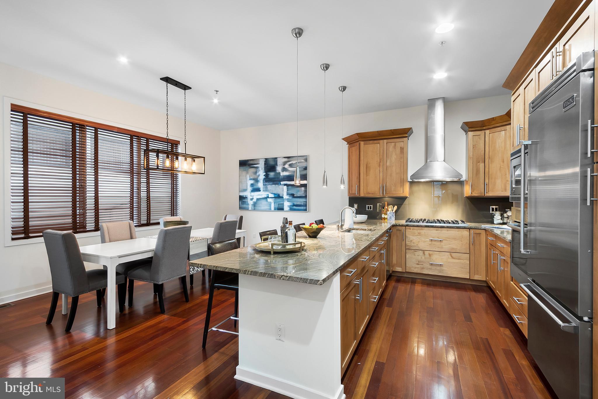 WASHINGTON SQ WEST - Residential