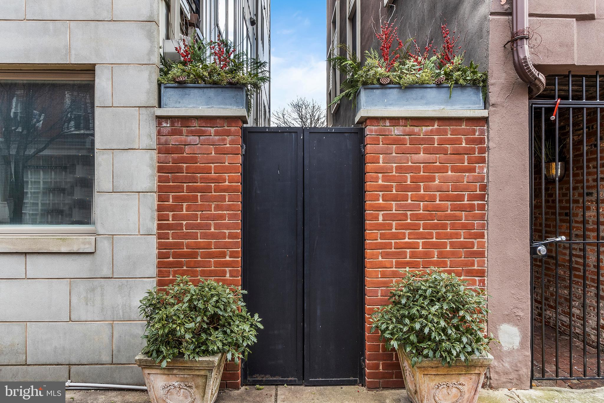 WASHINGTON SQ WEST - Residential