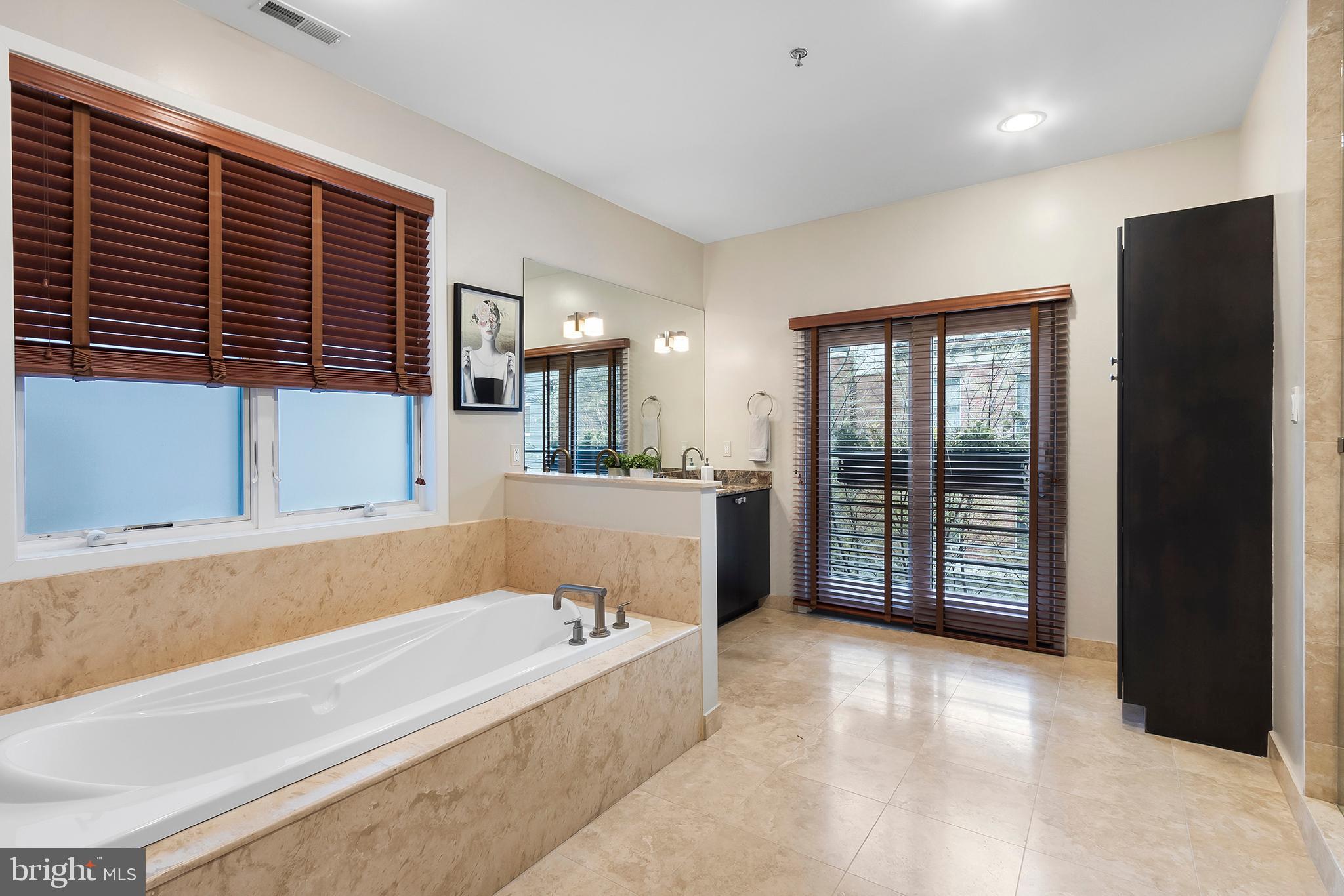 WASHINGTON SQ WEST - Residential