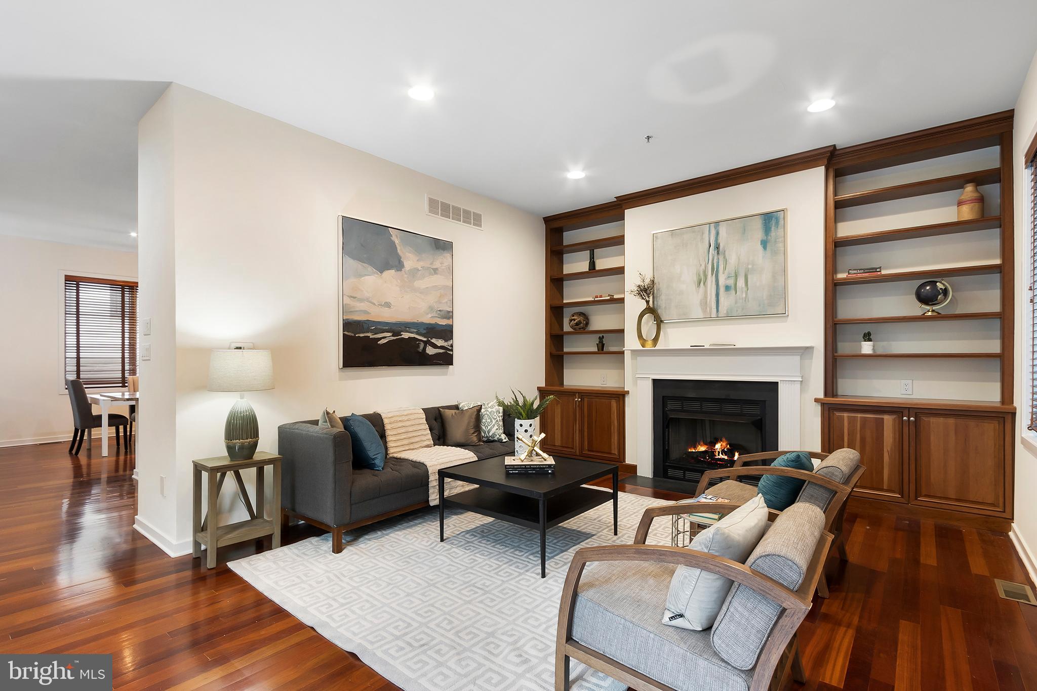 WASHINGTON SQ WEST - Residential