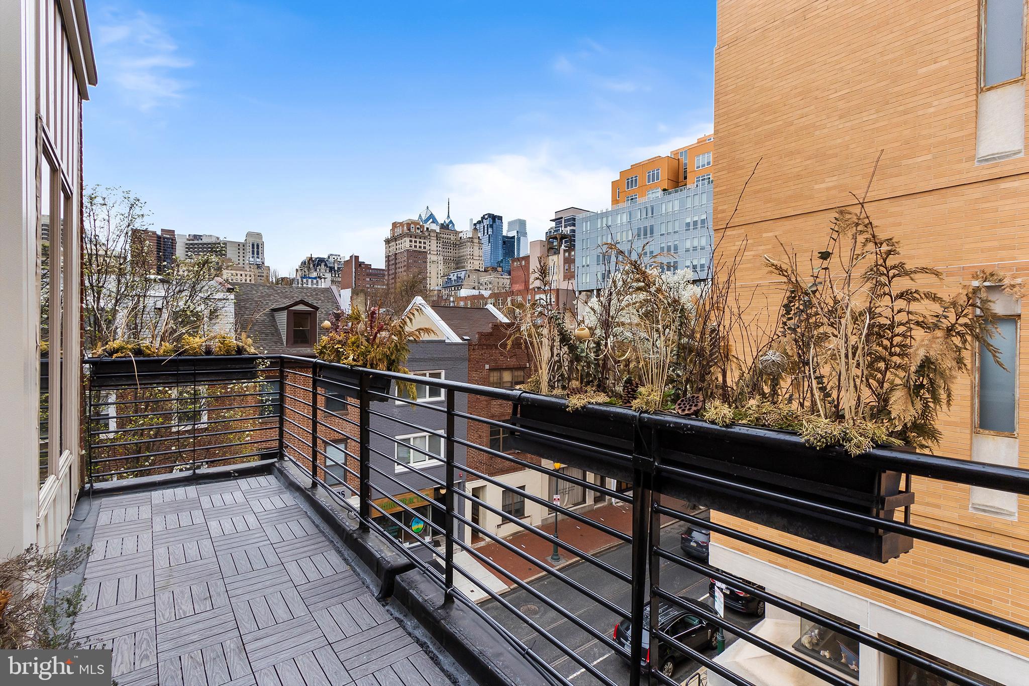 WASHINGTON SQ WEST - Residential