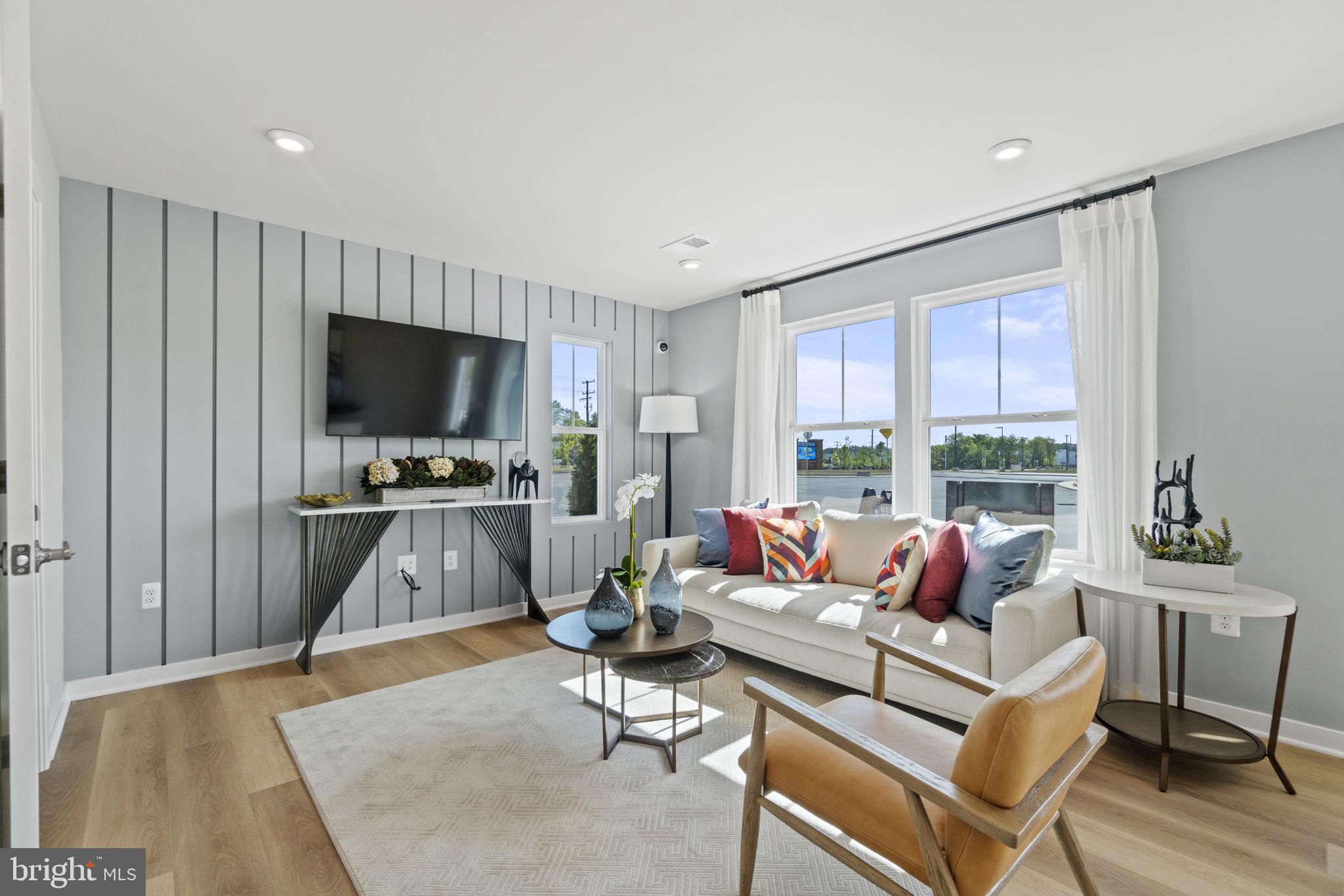 ARCOLA TOWN CENTER - Residential