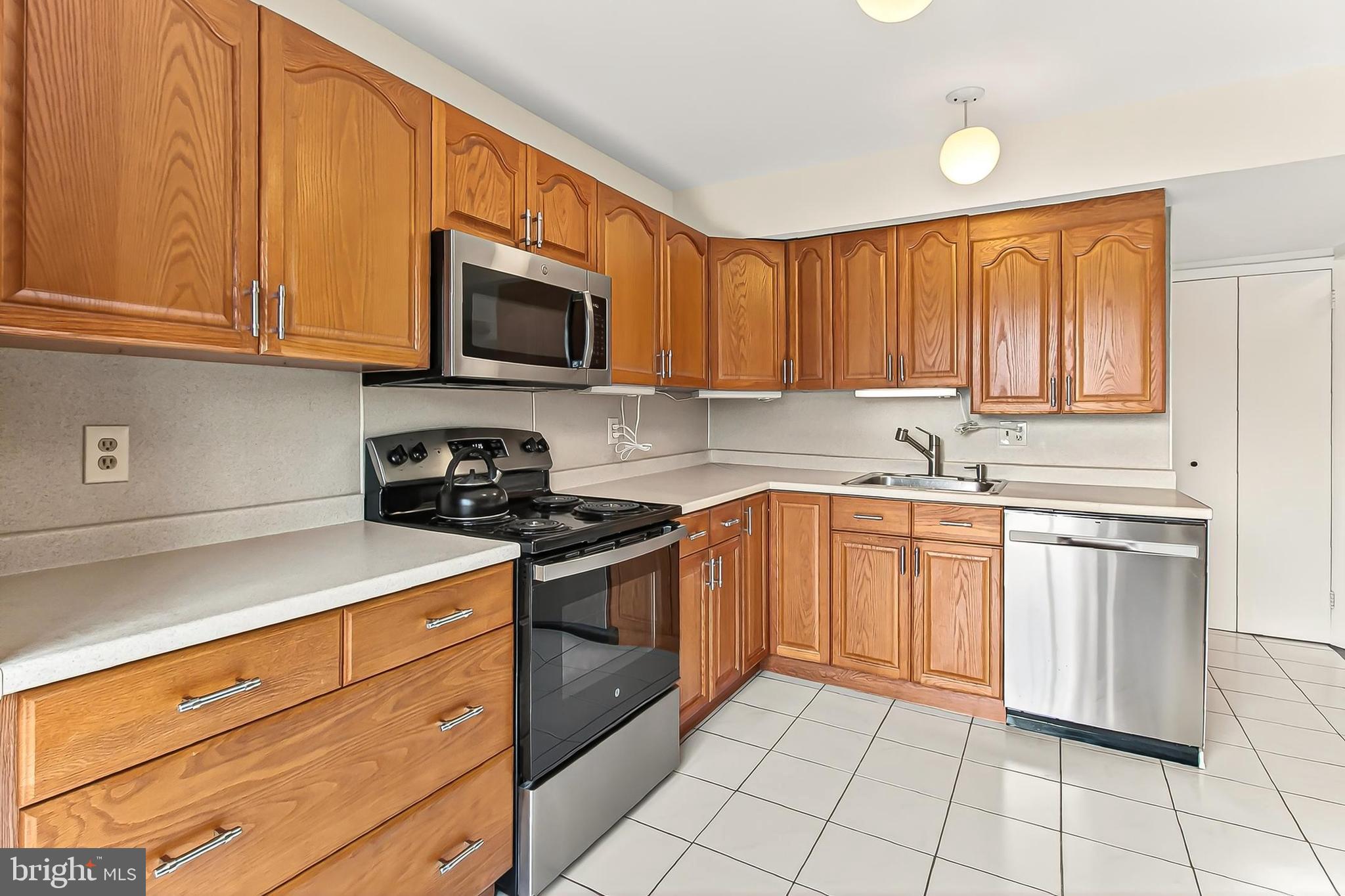 BLAKEVIEW - Residential