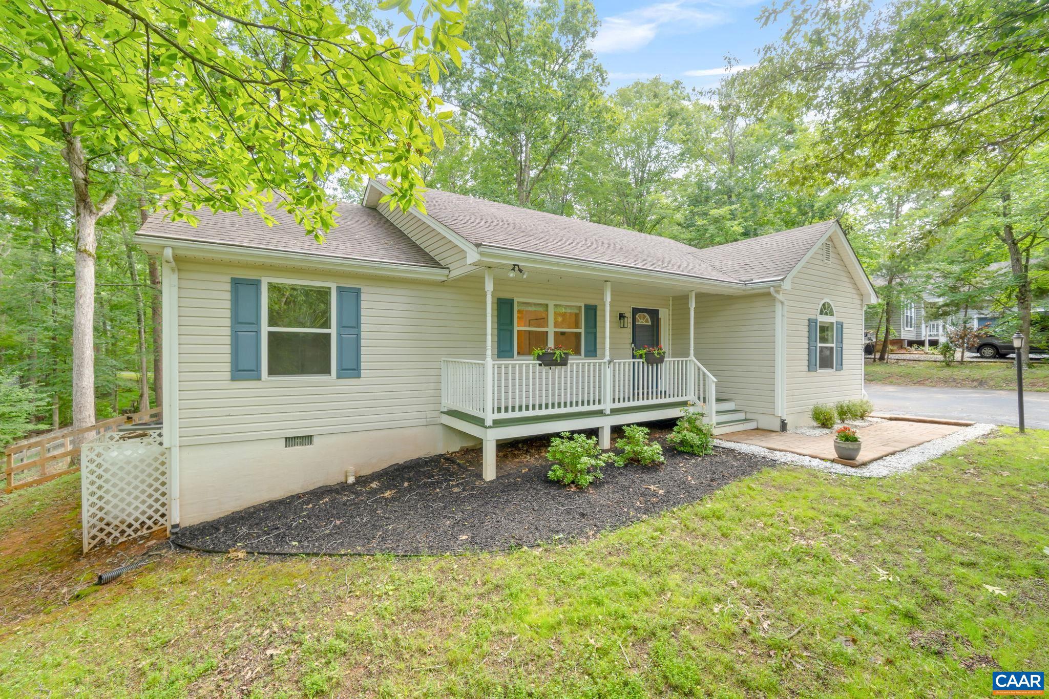 20 COLONIAL RD