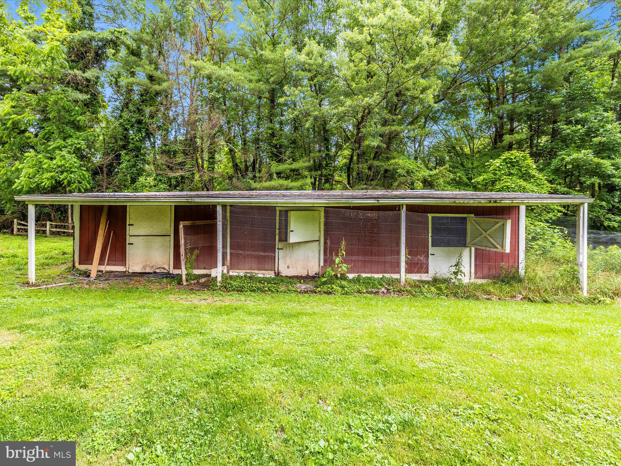8911 OPOSSUMTOWN PIKE