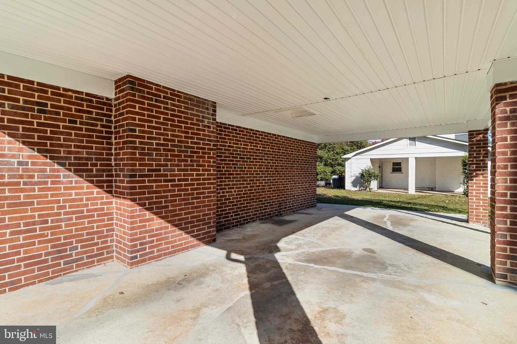 PINEHURST ESTATES - Residential