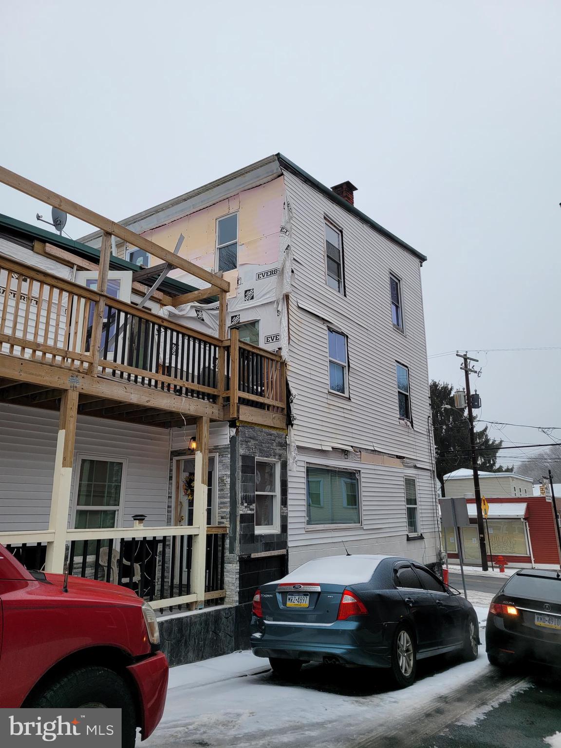 1101 W MARKET STREET