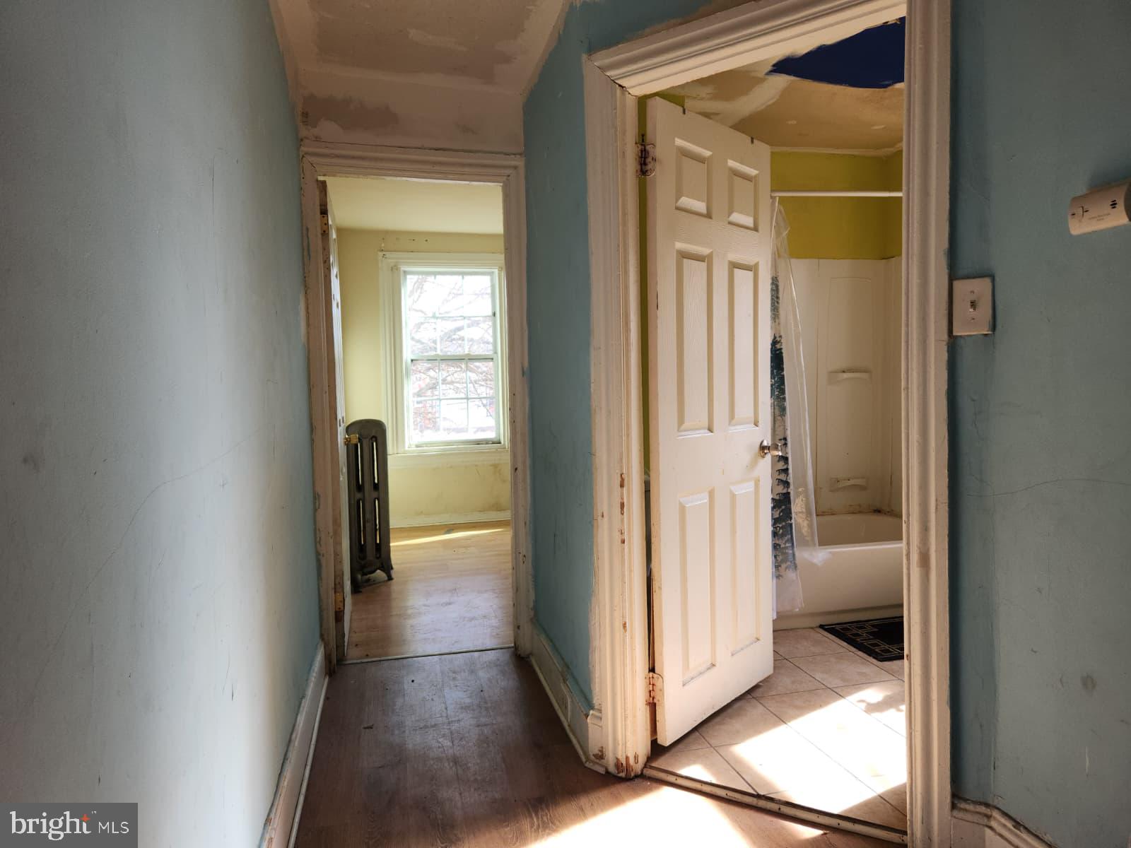 NORRISTOWN - Residential