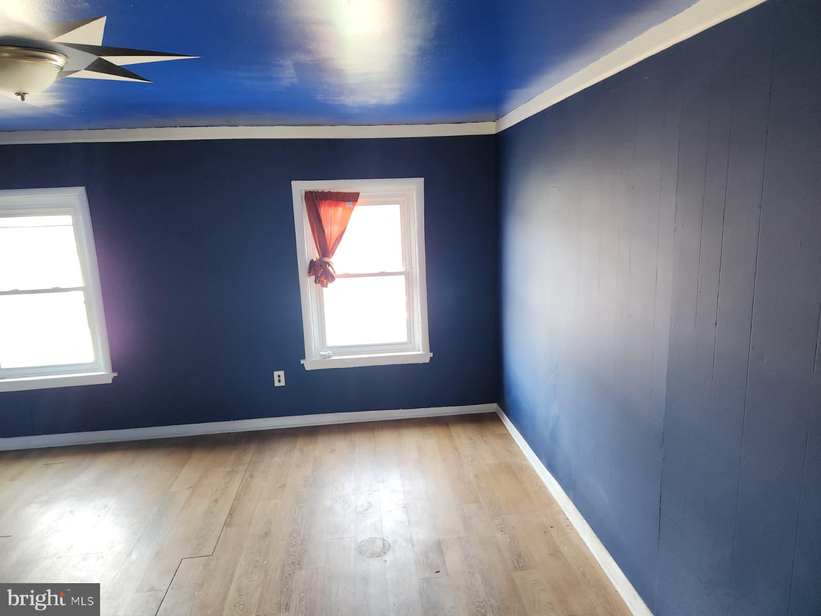 NORRISTOWN - Residential