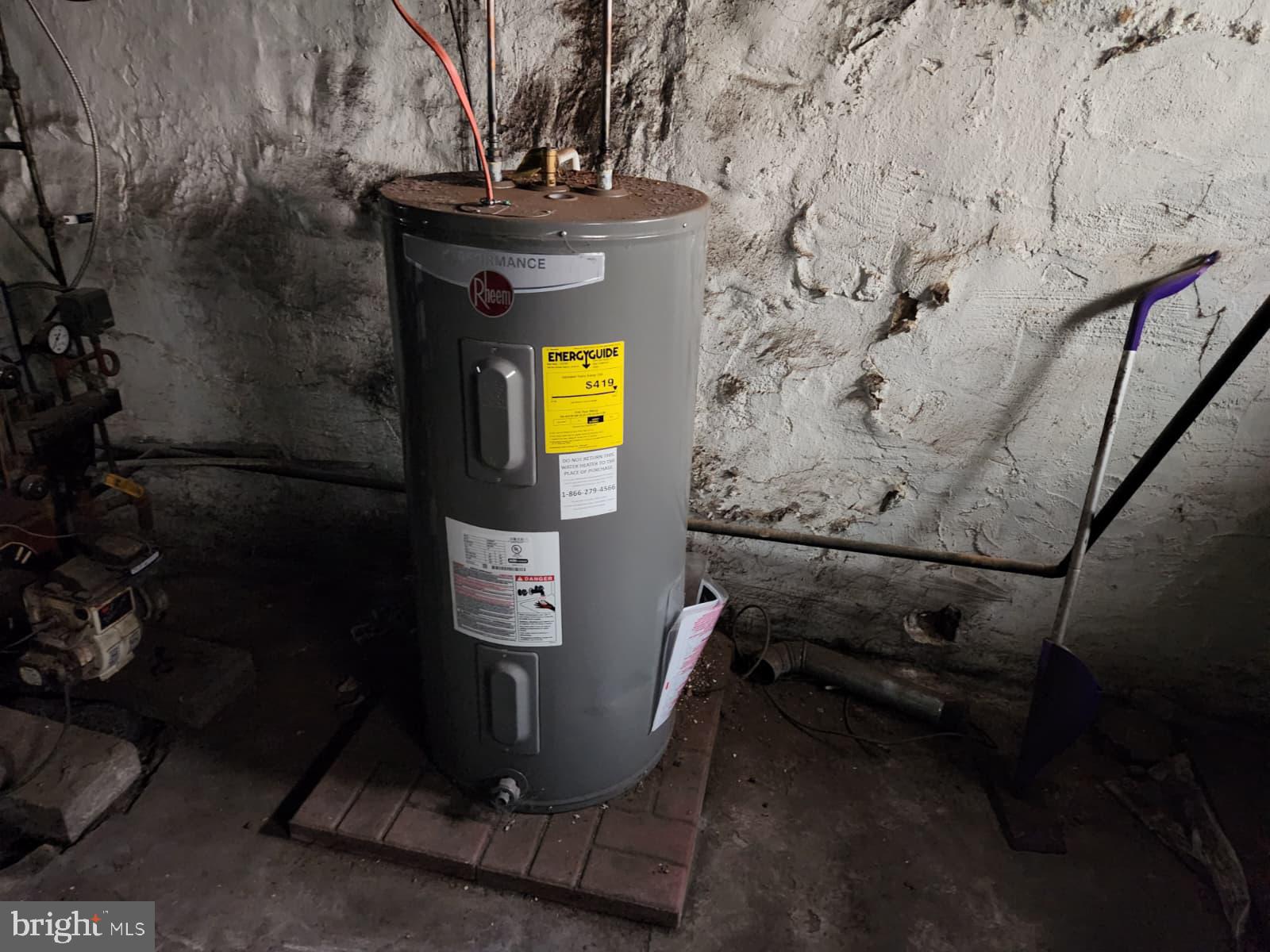 NORRISTOWN - Residential