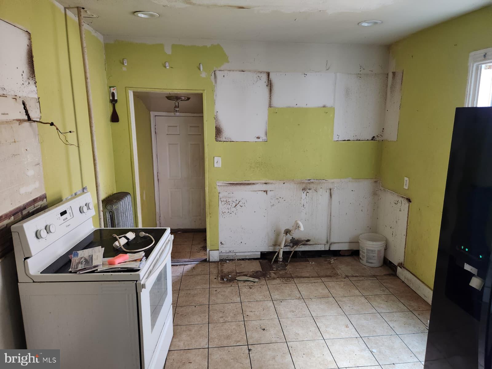 NORRISTOWN - Residential