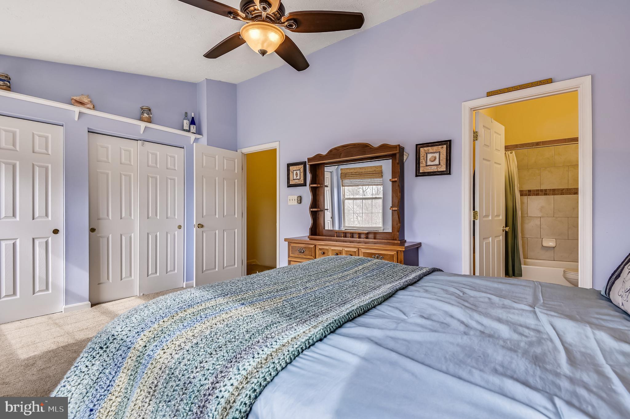 CONSTANT FRIENDSHIP - Residential