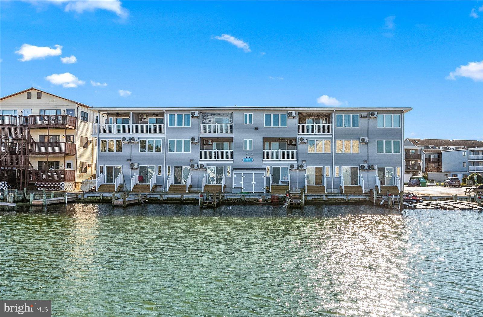 BAYSHORE ESTATES - Residential