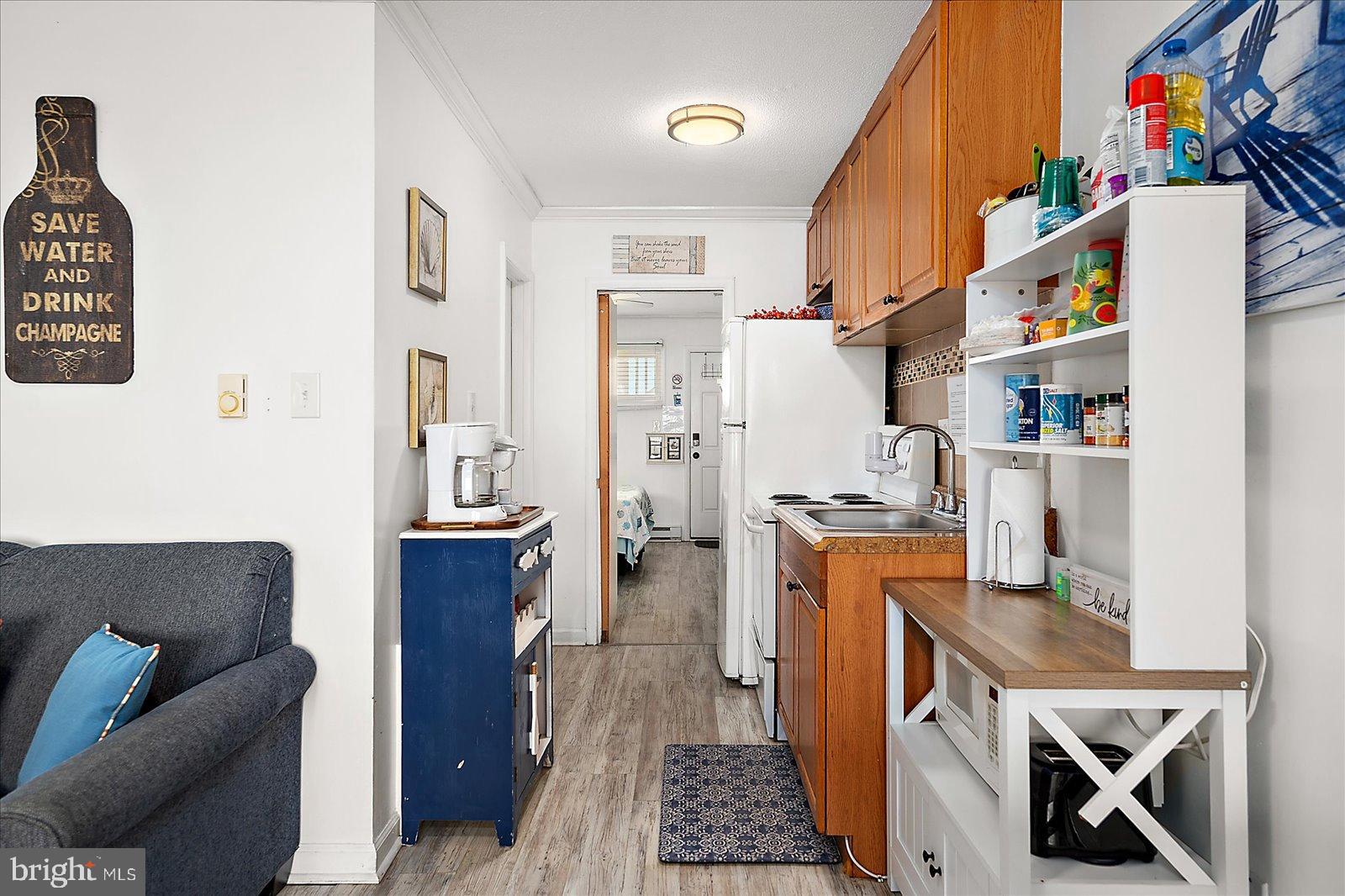 BAYSHORE ESTATES - Residential