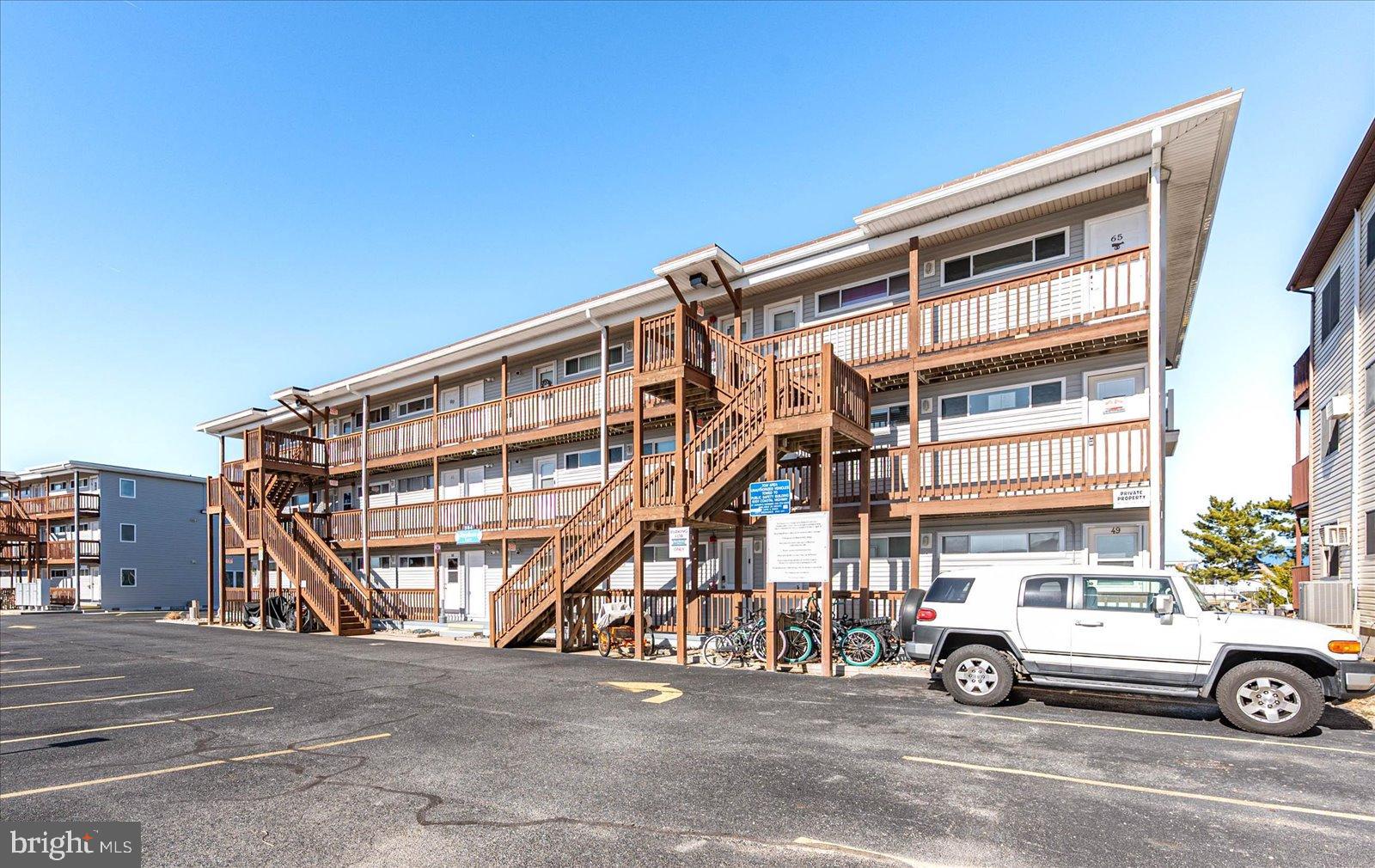 BAYSHORE ESTATES - Residential