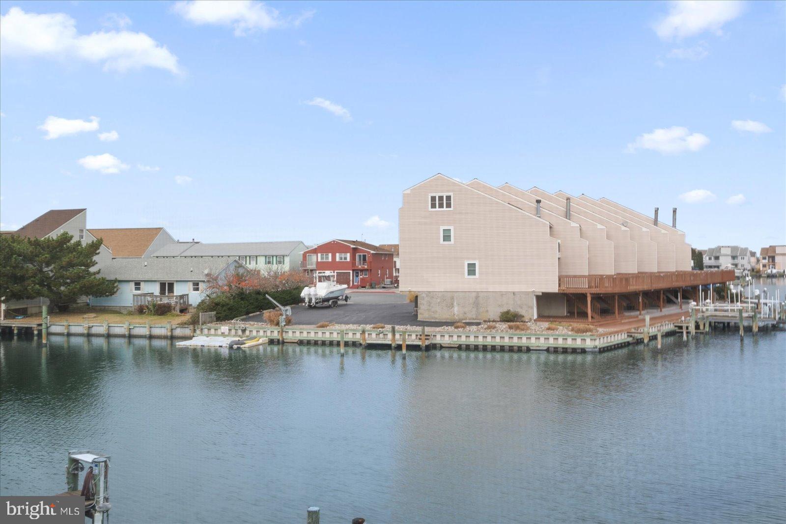 BAYSHORE ESTATES - Residential