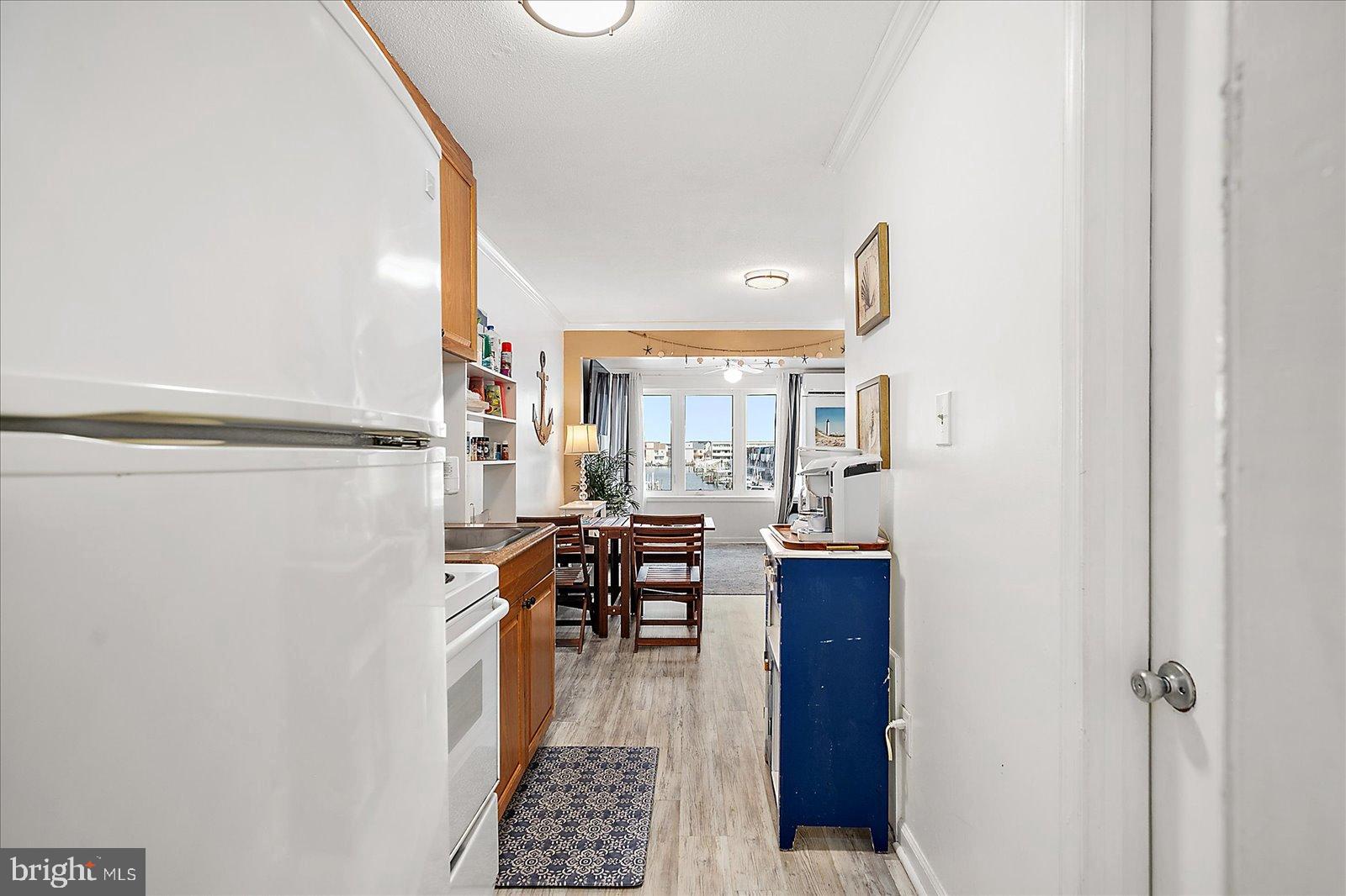 BAYSHORE ESTATES - Residential