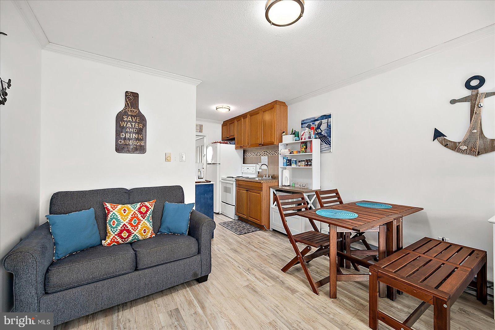 BAYSHORE ESTATES - Residential