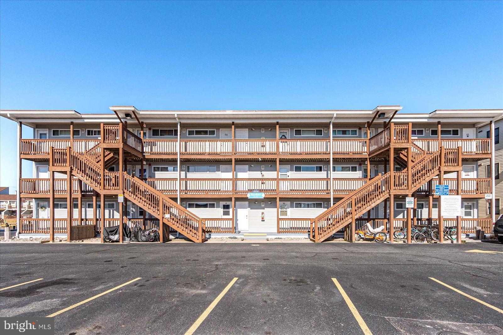 BAYSHORE ESTATES - Residential