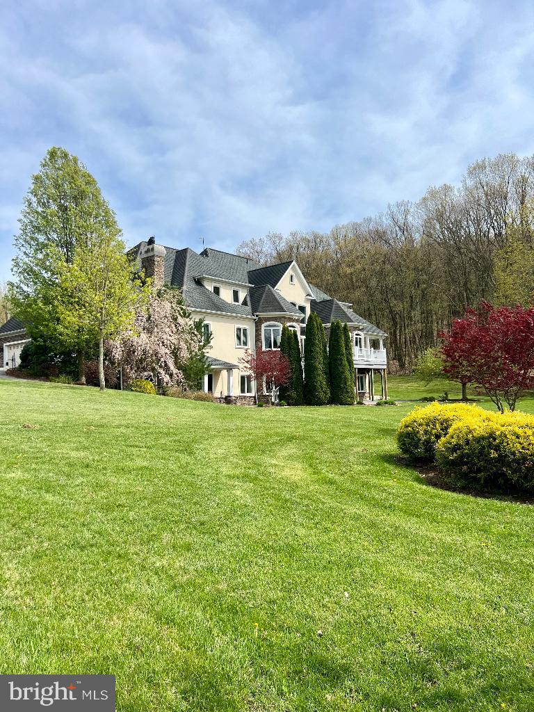 324 QUARRY DRIVE