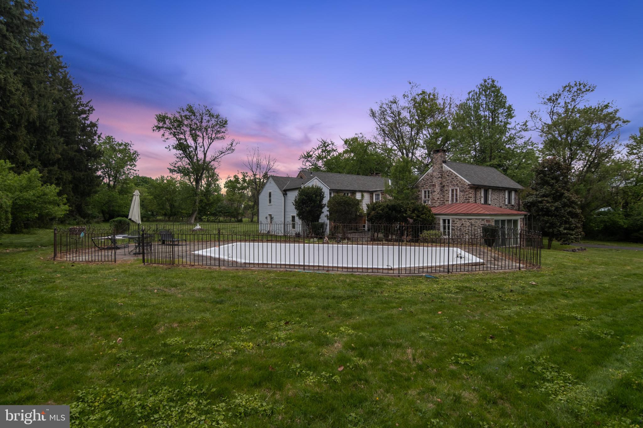 2622 BUTLER PIKE