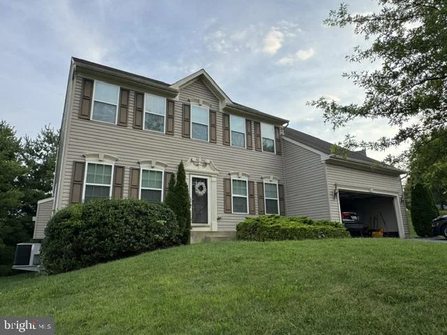 2877 Mahla Court