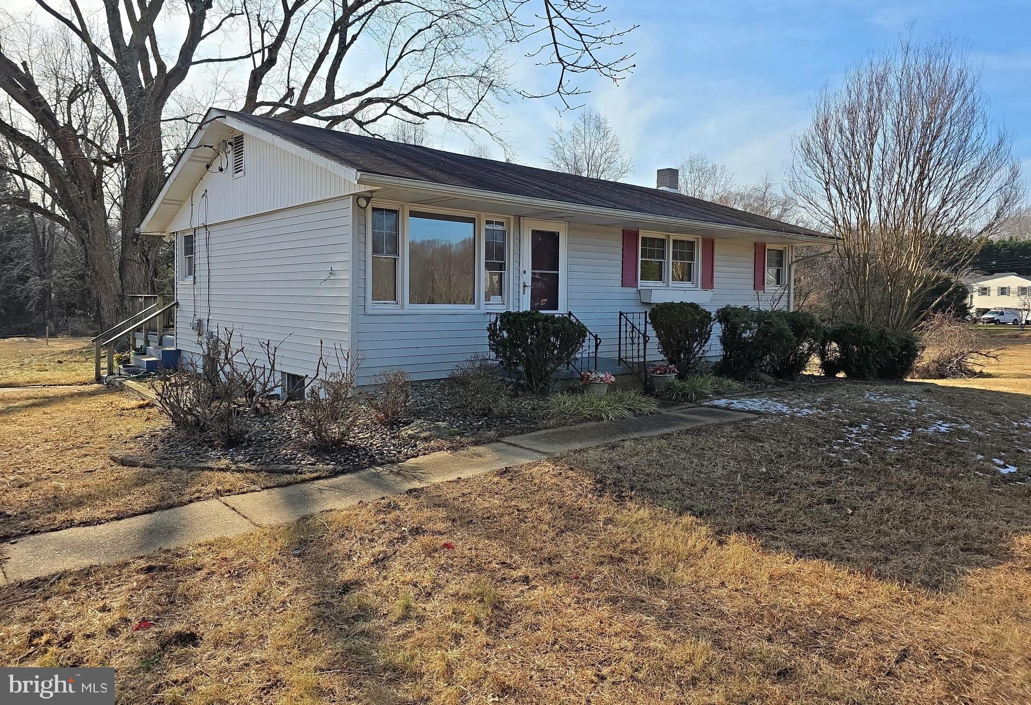 6125 FISHERS STATION ROAD