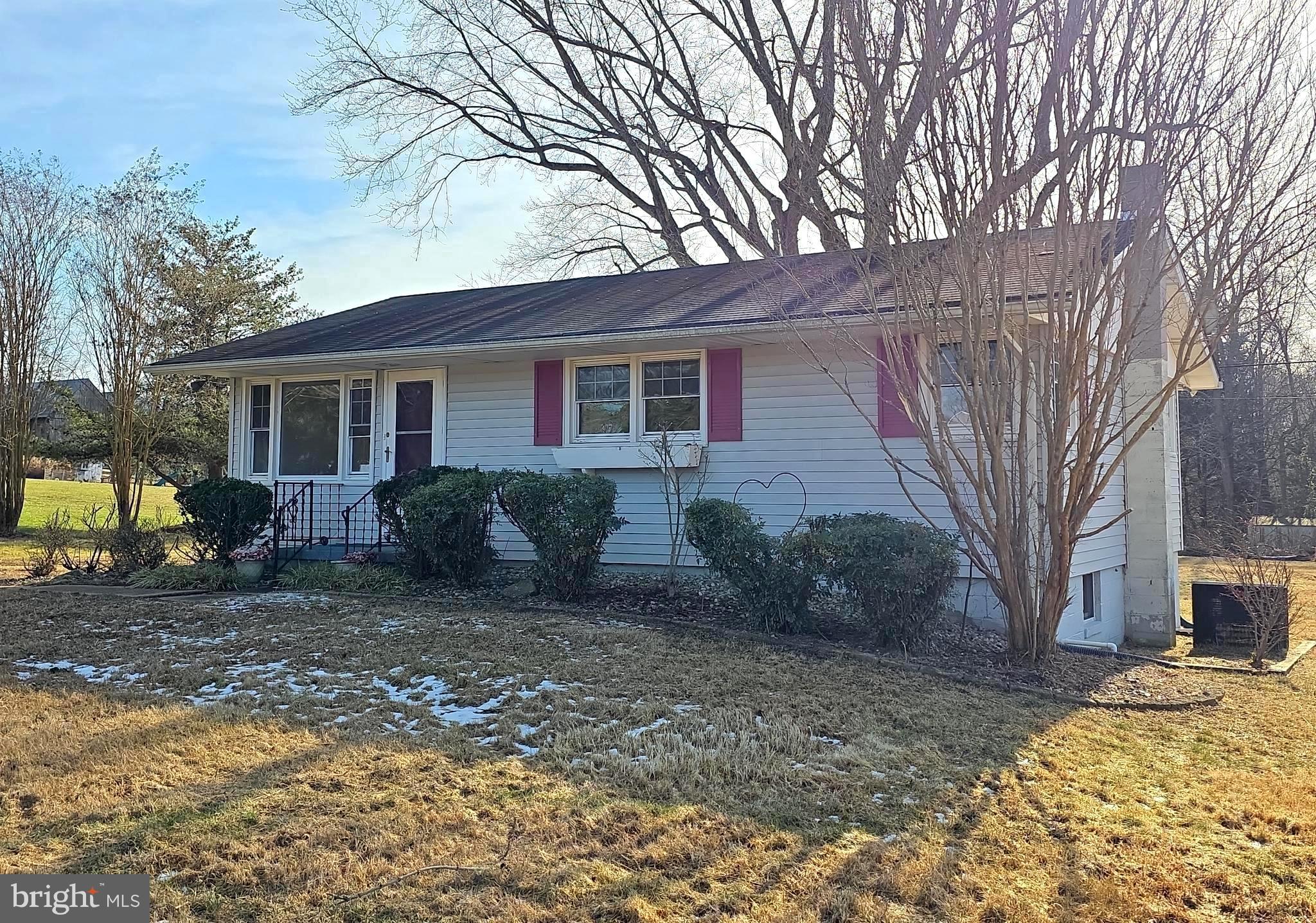 6125 FISHERS STATION ROAD