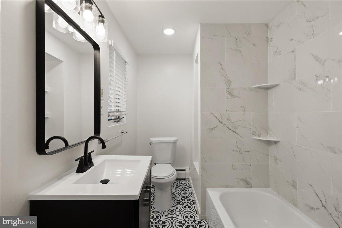 CRESTMONT - Residential