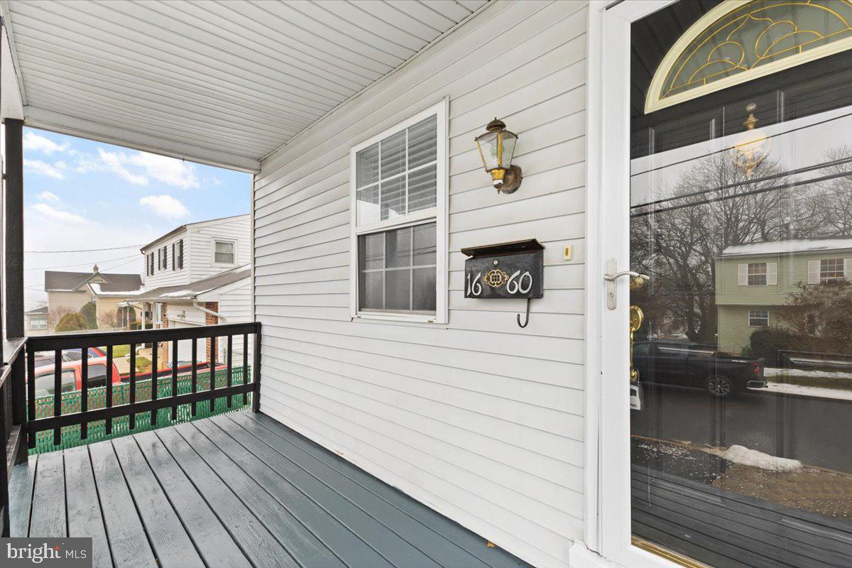 CRESTMONT - Residential