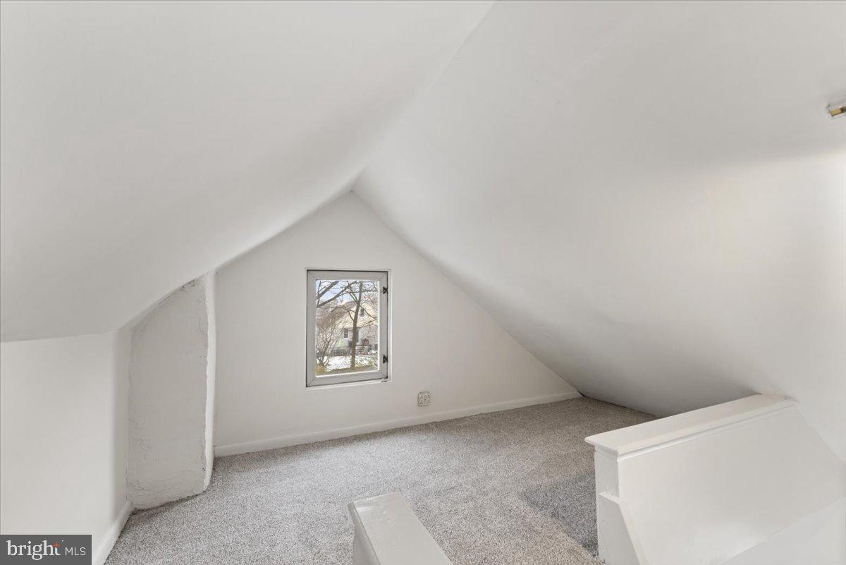 CRESTMONT - Residential