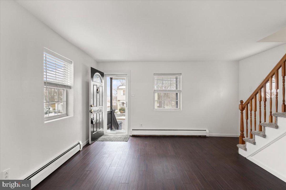 CRESTMONT - Residential