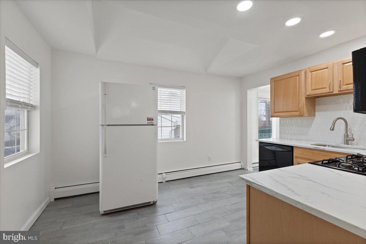 CRESTMONT - Residential