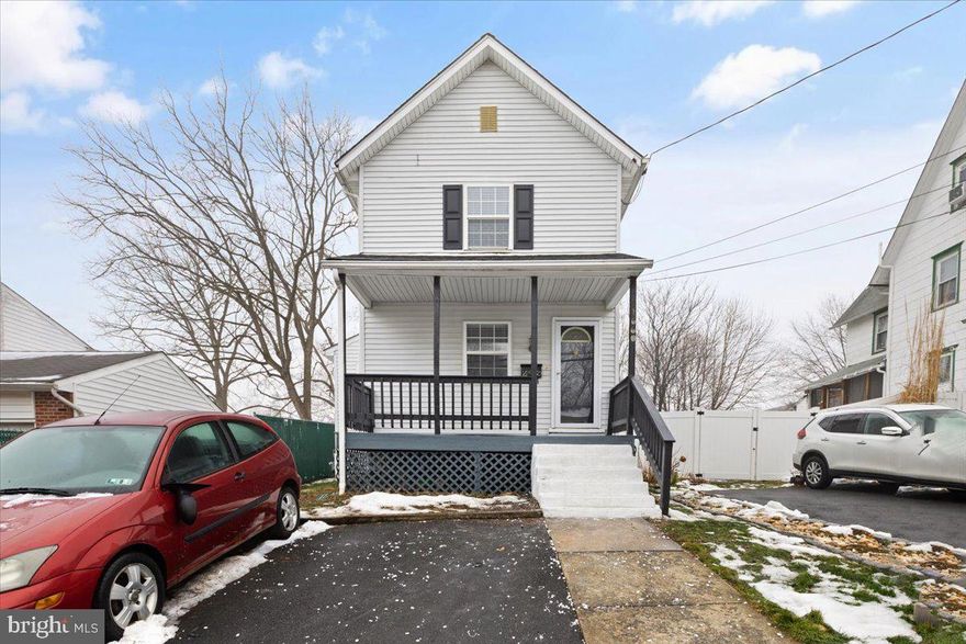 Move-in ready 2 bedroom 1.5 bath single in Willow Grove. New roof, bathroom, slider, countertop, flooring and totally fresh paint. Front and back decks. 2 car driveway.