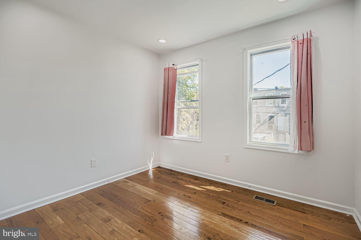 LUCILLE PARK - Residential