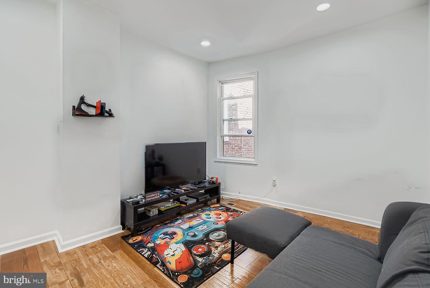 LUCILLE PARK - Residential