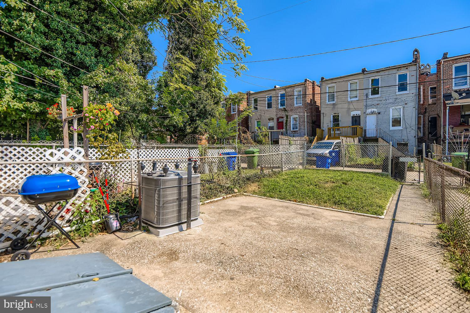 LUCILLE PARK - Residential